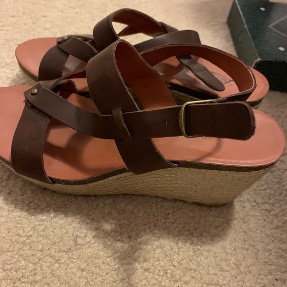 lucky brand wedges - Picture 3 of 4